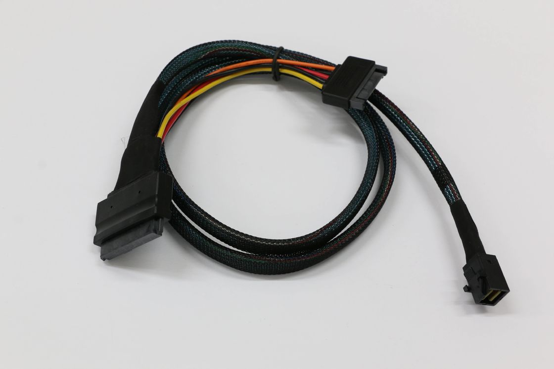 Internal 12Gb/s HD Mini SAS SFF-8643 to U.2 SFF-8639 NVMe SSD Cable with 15P SATA Power  1.0M