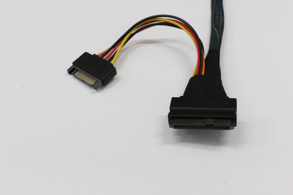 Internal 12Gb/s HD Mini SAS SFF-8643 to U.2 SFF-8639 NVMe SSD Cable with 15P SATA Power  1.0M