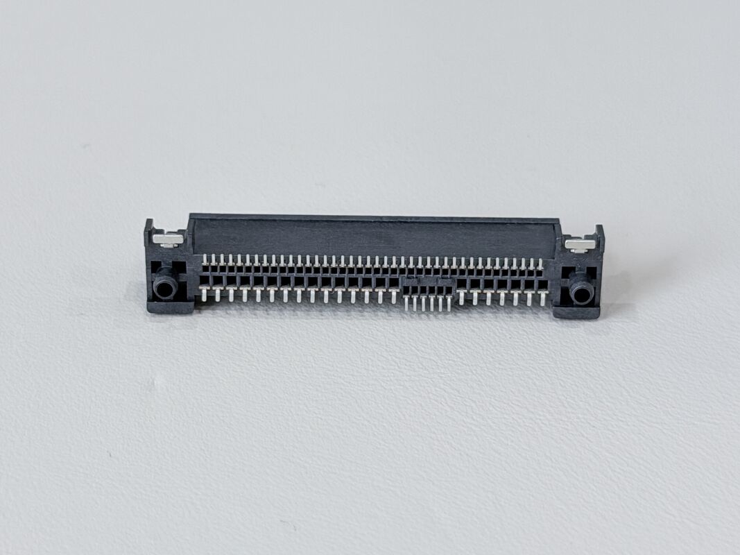 68Pin SAS Female SMT Type PCB Connector with 30u