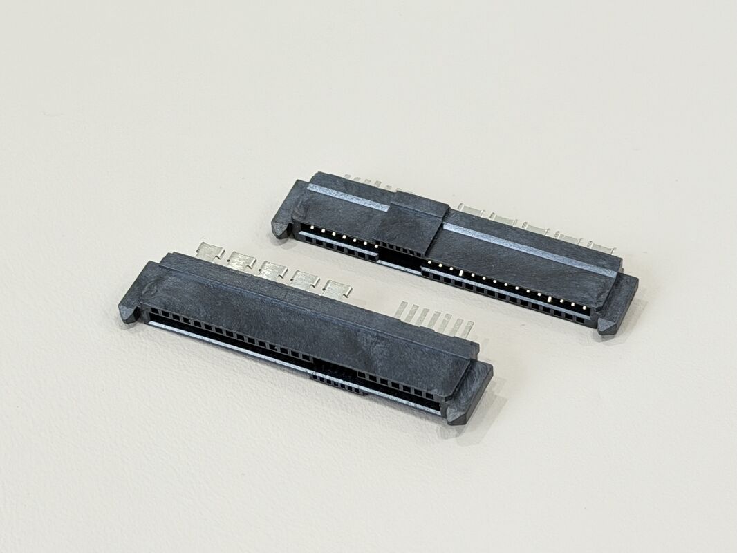 High-Speed SAS4.0 29Pin Female Cable Connector, 180° Wire Solder Type with Peg & SUS Clip, 15U