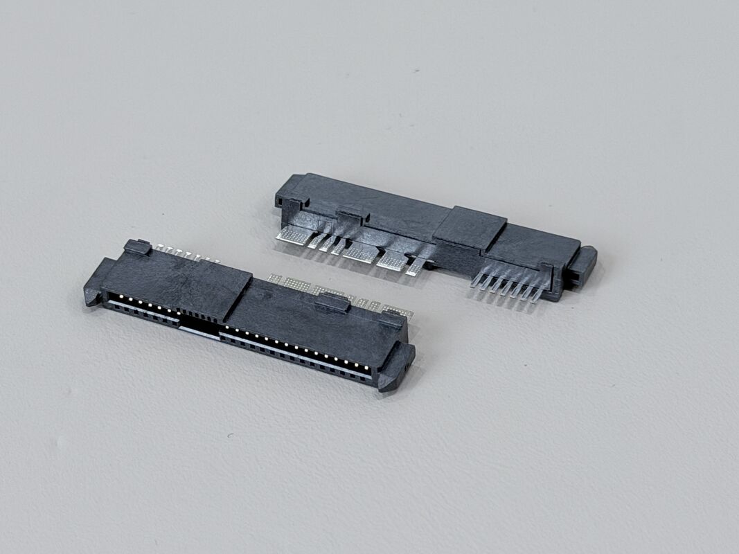 SAS 29P Wire Solder Female Cable Connector with Positioning Peg and Bump, 1.27mm Pitch 15U