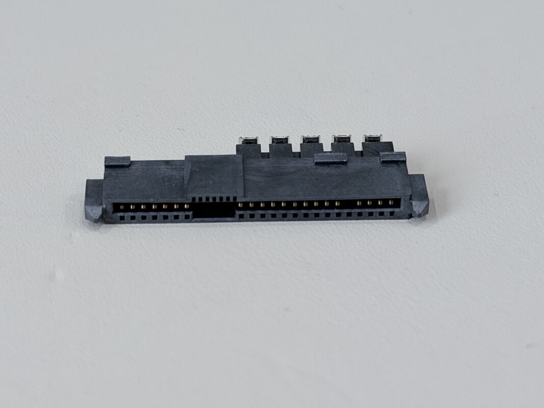 SAS 29P Female PCB Connector with Positioning Peg, Ni/Au/Sn Plated Terminals, 1.27mm Pitch Electronic Terminal Connector for Customization in Server & Automotive Applications