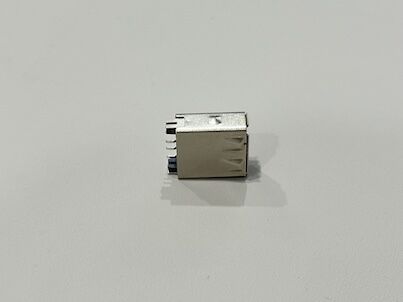USB 2.0 A/F Clamp-Type Connector with Protective Housing | Gold-Flash Plated Terminal Connector for PCB, Cable Assembly & Electronic Devices