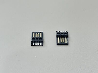 USB 2.0 AM Solder-Type Connector, Black Gold-Plated 5u