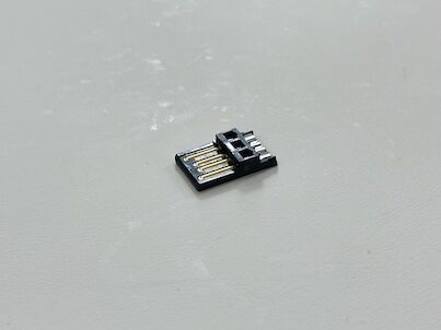 High-Precision USB 2.0 AM Connector Wire-Solder Type with Wide Solder Cup, Black Gold-Plated Terminal Connector