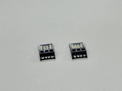 High-Precision USB 2.0 AM Connector Wire-Solder Type with Wide Solder Cup, Black Gold-Plated Terminal Connector