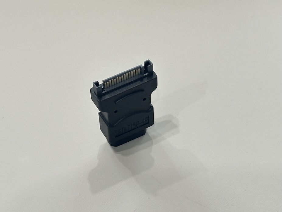 SATA 15Pin to 4Pin Power Connector Adapter – Electrical Terminal Converter for HDD / PSU / Server