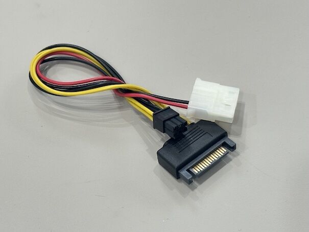 SATA 15Pin Power Cable Connector Splitter to 4Pin Molex and 4Pin Floppy – Electrical Wire Harness for HDD / Fan / LED / Server