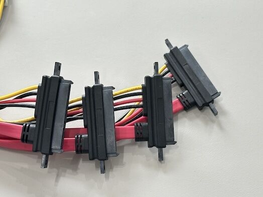 Multi-Drop SATA Power Data Connector Cable Harness – 24Pin PCB Connector to 5×22Pin Serial ATA