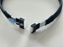 Mini SAS HD to U.2 NVMe SSD Connector Cable – SFF-8643 to SFF-8639 Braided Wire Harness for Server Storage