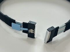 Mini SAS HD to U.2 NVMe SSD Connector Cable – SFF-8643 to SFF-8639 Braided Wire Harness for Server Storage