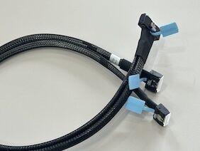 Mini SAS HD to U.2 NVMe SSD Connector Cable – SFF-8643 to SFF-8639 Braided Wire Harness for Server Storage