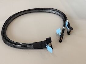 Mini SAS HD to U.2 NVMe SSD Connector Cable – SFF-8643 to SFF-8639 Braided Wire Harness for Server Storage