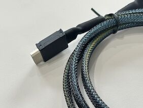 SFF-8654 8i to SFF-8654 8i High-Speed Mini SAS HD Connector Cable, 1.0 m 32AWG 85 Ω Braided Assembly