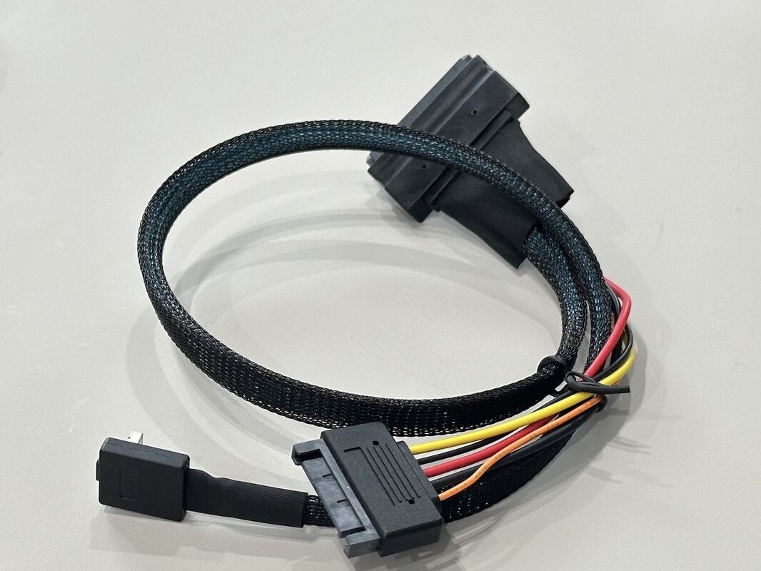 SFF-8654 8i to SFF-8654 8i High-Speed Mini SAS HD Connector Cable, 1.0 m 32AWG 85 Ω Braided Assembly