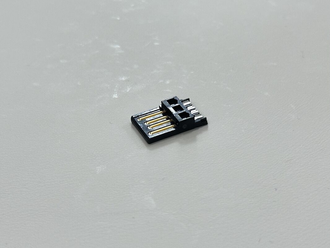 High-Precision USB 2.0 AM Connector Wire-Solder Type with Wide Solder Cup, Black Gold-Plated Terminal Connector