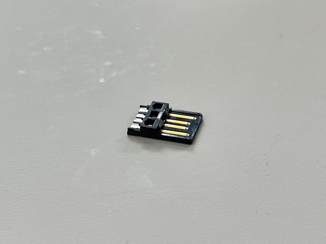 High-Precision USB 2.0 AM Connector Wire-Solder Type with Wide Solder Cup, Black Gold-Plated Terminal Connector