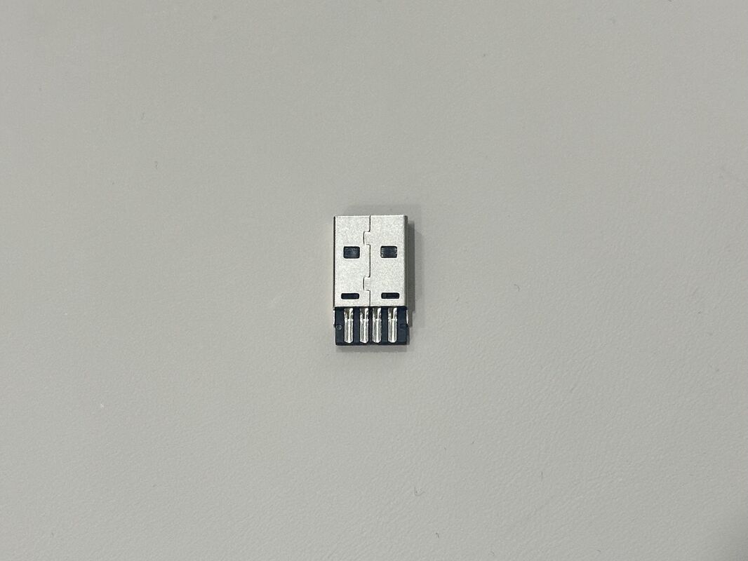 High-Durability USB 2.0 AM Connector – Integrated Solder-Type Black Housing Gold-Flash Plated Interconnect