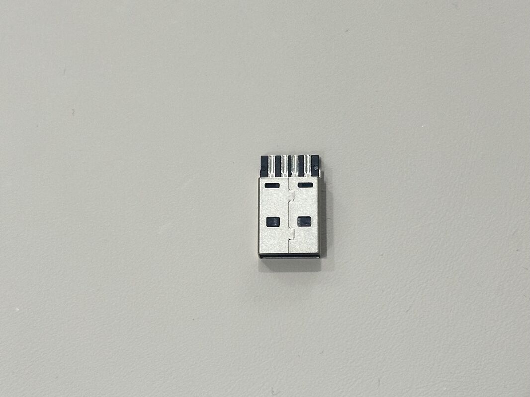 High-Durability USB 2.0 AM Connector – Integrated Solder-Type Black Housing Gold-Flash Plated Interconnect