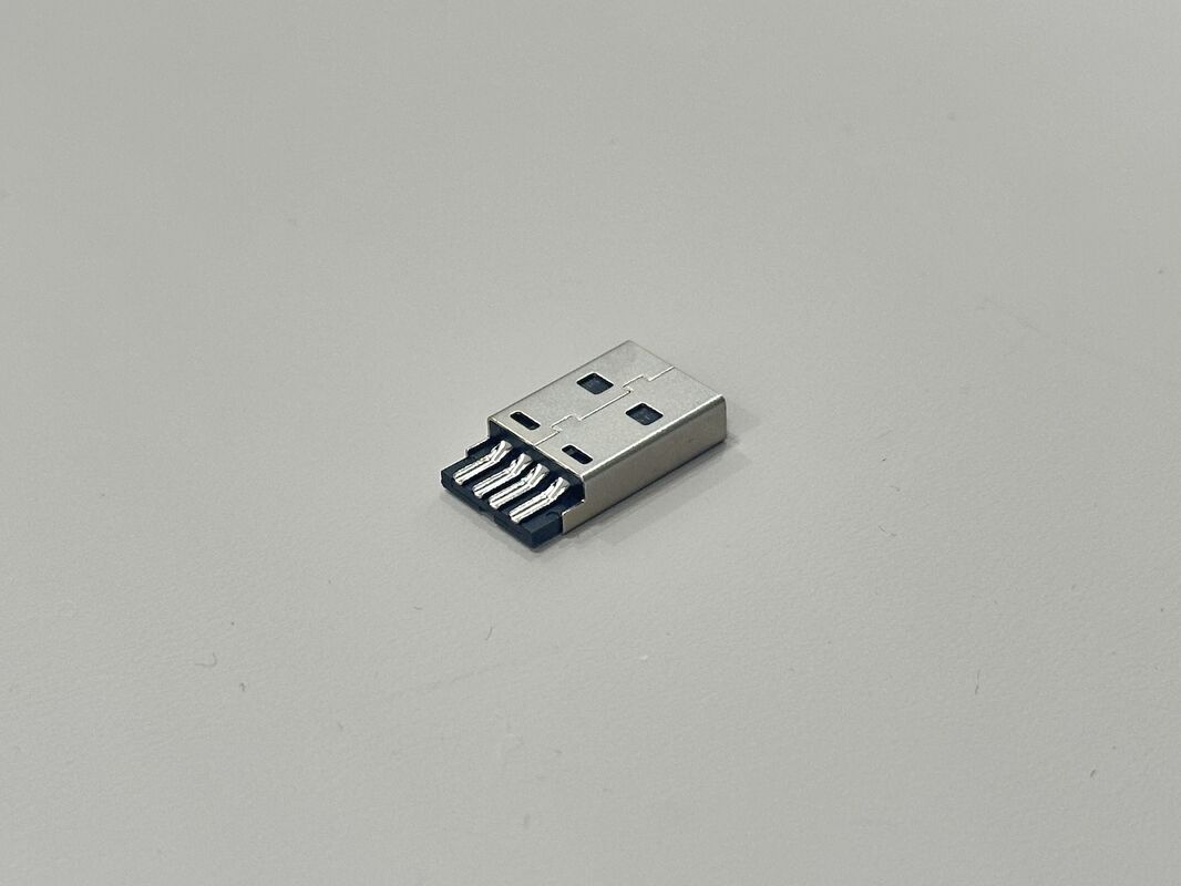 High-Durability USB 2.0 AM Connector – Integrated Solder-Type Black Housing Gold-Flash Plated Interconnect