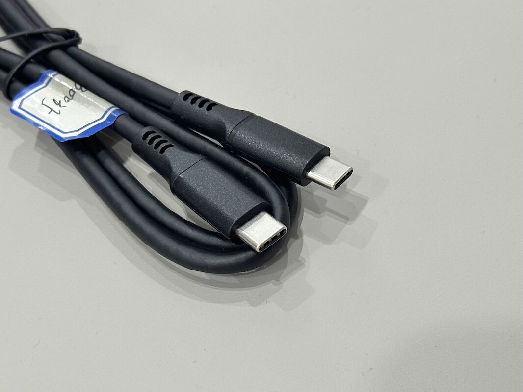 USB Type-C to USB Type-C Right-Angle Power & Data Cable Connector