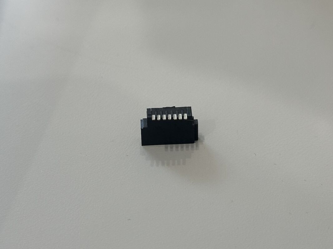 SATA 7-Pin Wire Solder Female Connector, 1.27mm Pitch PCB Signal Power Interface, Custom Electrical Terminals for HDD SSD Server Storage Transmission and Industrial Equipment Applications