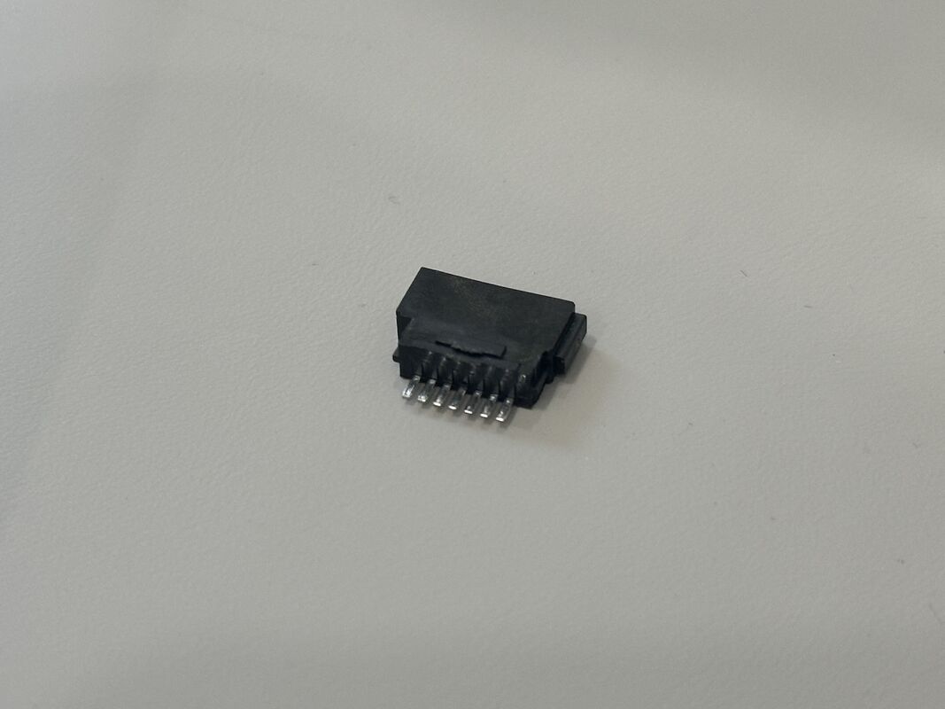 SATA 7-Pin Wire Solder Female Connector, 1.27mm Pitch PCB Signal Power Interface, Custom Electrical Terminals for HDD SSD Server Storage Transmission and Industrial Equipment Applications