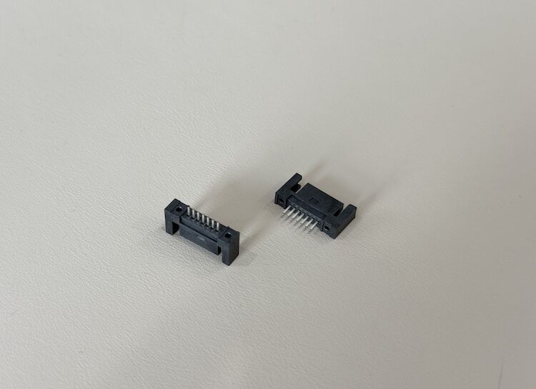 13 Pin SATA board mount connector, 1.27mm pitch vertical SMT PCB connector for high speed data transmission, HDD / SSD storage, industrial electronic server customization