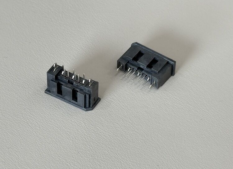 7 Pin SATA 1.27mm pitch male PCB connector, right angle through hole gold-plated signal terminals, customization for server storage, industrial electronic power transmission applications systems