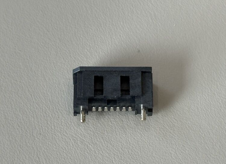 High-reliability SATA 7-pin PCB connector, 1.27 mm pitch power/signal connector for HDD/SSD storage, industrial control, server boards, OEM custom wire harness and cable assemblies