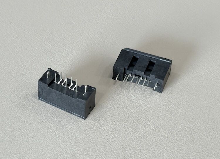 1.27mm PCB male header connector, 7 pin right-angle gold-plated double row electrical signal connector for SATA interface server storage automotive electronics power and data transmission