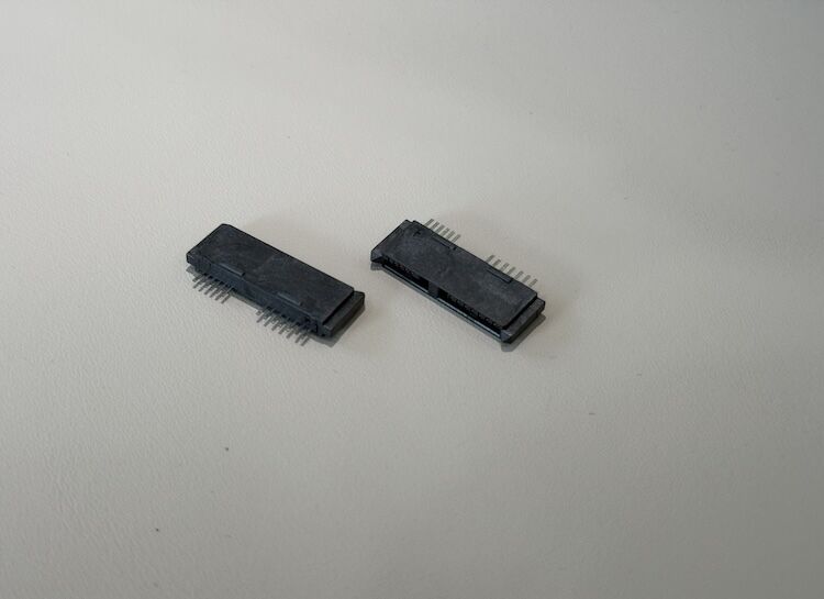 SATA 13P Female SMT PCB connector 1.27mm pitch board-to-board signal connector for HDD SSD server transmission, RoHS-compliant customization for automotive industrial power systems