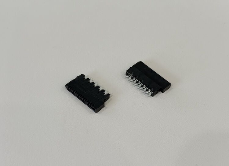 2.54mm Pitch 5 Pin IDC Female Wire to Board Electrical Signal Connector, Tin Plated Terminals, Customization for PCB, Automotive, Industrial Control and Server Power Applications