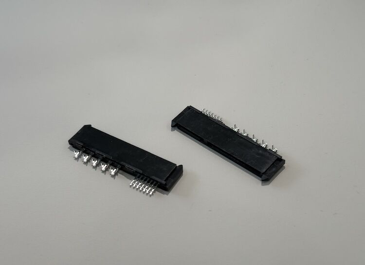 SATA 22-Pin 1.27mm Dual Row Female PCB Connector, Right Angle SMT Power Signal Terminals Connector, Customization for Server Storage HDD SSD Cable Electronic Transmission Applications