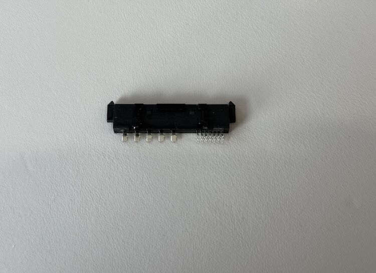 SATA 22-Pin 1.27mm Dual Row Female PCB Connector, Right Angle SMT Power Signal Terminals Connector, Customization for Server Storage HDD SSD Cable Electronic Transmission Applications